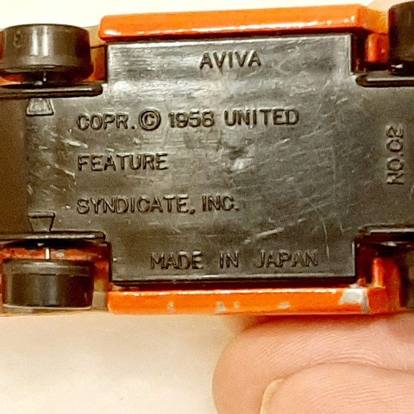 Vintage Peanuts Gang Snoopy In A Red Race Car Aviva 1958 Japan Die Cast - Picture 4 of 16